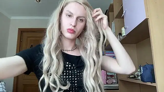 Snapshot of ranya-may chatting on April 2026 11:24:02 AM ranya-may online show from April 2026 11:24:02 AM
