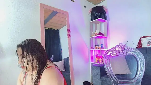 Zully Green online show from July 2026 04:21:01 AM