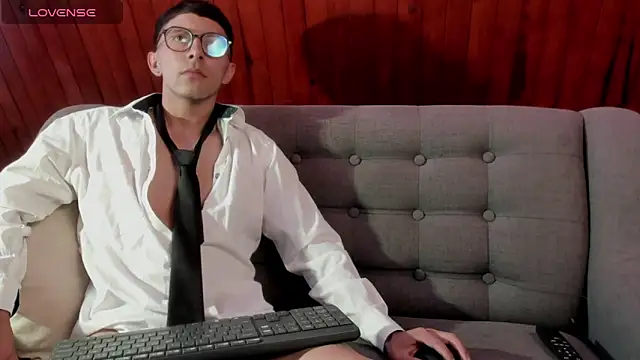 LeonBlazze online show from March 2026 05:28:01 PM