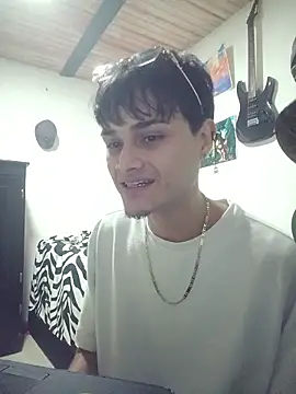 Snapshot of Mobi_bigdick chatting on April 2026 06:20:02 AM Mobi bigdick online show from April 2026 06:20:02 AM