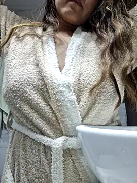 Snapshot of rafaella_stefano chatting on April 2026 03:06:01 PM rafaella stefano online show from April 2026 03:06:01 PM