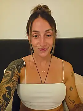 NicoleKaiser online show from July 2026 08:15:02 PM