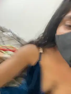sexy-riyaa43 online show from April 2026 04:23:02 PM