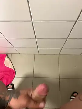 Snapshot of Biszexjohyy chatting on March 2026 03:28:01 PM Biszexjohyy online show from March 2026 03:28:01 PM