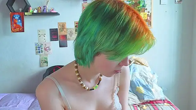 LittleKittenStar online show from May 2026 12:55:02 PM