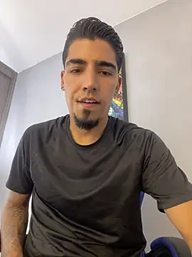 Snapshot of SimonNessman chatting on March 2026 07:03:02 PM SimonNessman online show from March 2026 07:03:02 PM