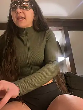 Snapshot of SwissHotLeo chatting on March 2026 09:18:02 PM SwissHotLeo online show from March 2026 09:18:02 PM