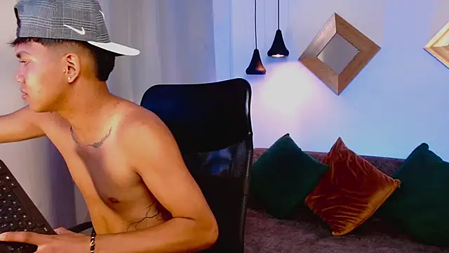 thiagosterling online show from May 2026 12:05:01 AM
