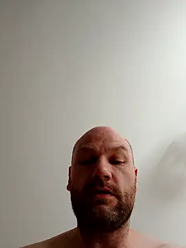 Snapshot of pitch_122 chatting on May 2026 11:58:02 AM pitch 122 online show from May 2026 11:58:02 AM