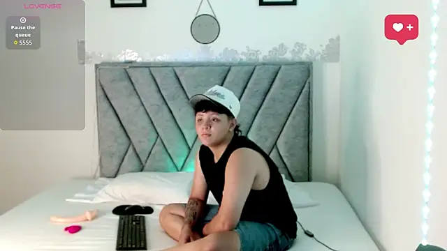 Snapshot of ValyX__ chatting on March 2026 06:36:01 PM ValyX online show from March 2026 06:36:01 PM