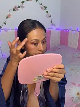 Snapshot of annaiharper chatting on March 2026 12:06:02 PM annaiharper online show from March 2026 12:06:02 PM