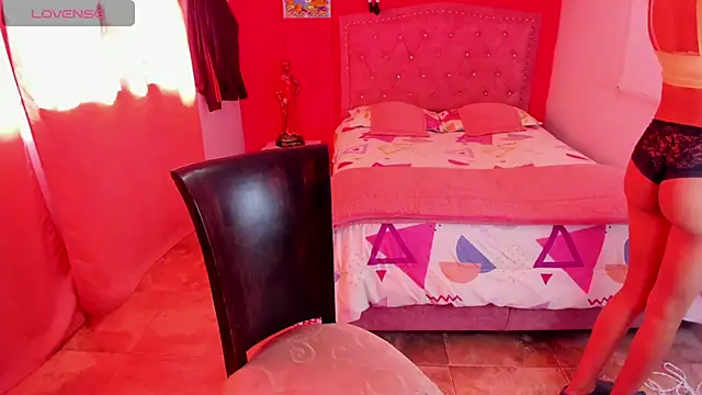 Sofia Hot Latina online show from April 2026 08:20:02 PM