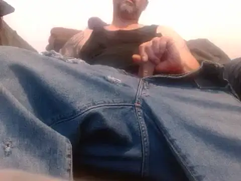 Snapshot of MrDontRush chatting on July 2026 11:53:01 PM MrDontRush online show from July 2026 11:53:01 PM
