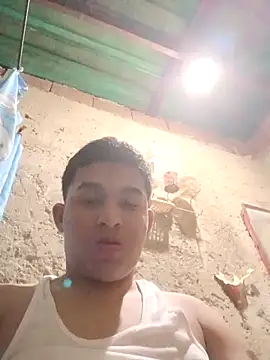 Snapshot of alee28728 chatting on March 2026 06:06:02 AM alee28728 online show from March 2026 06:06:02 AM