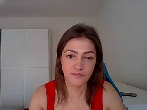 EVERLYY online show from March 2026 09:25:01 AM