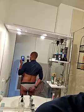 Snapshot of Justfunfree chatting on April 2026 01:53:02 PM Justfunfree online show from April 2026 01:53:02 PM