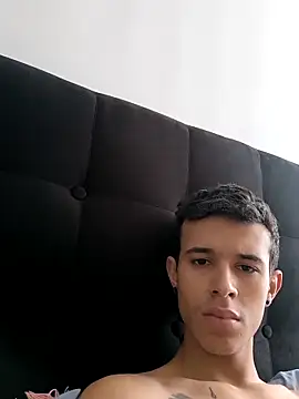 jamesr021 online show from March 2026 05:39:01 PM