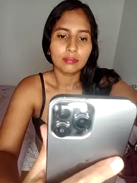 HelpingLevel online show from April 2026 08:12:02 PM