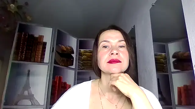 Snapshot of Selena_Moo chatting on March 2026 06:39:01 AM Selena Moo online show from March 2026 06:39:01 AM