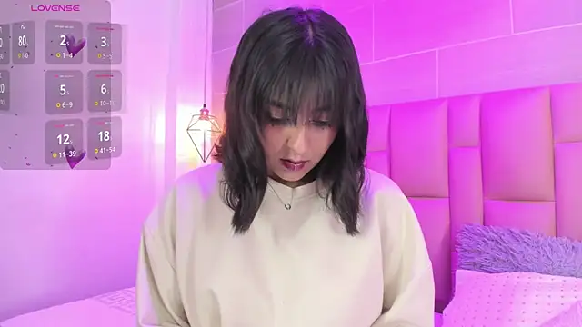 Coralie  online show from March 2026 06:14:02 PM