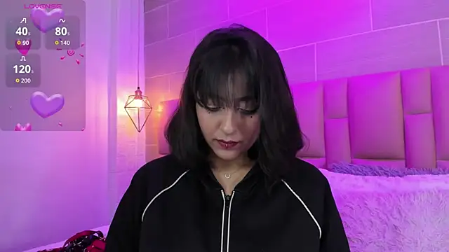 Coralie  online show from March 2026 08:14:01 PM