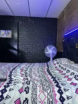 LATINSEXBOM online show from April 2026 05:43:02 AM
