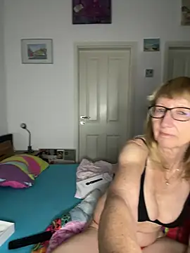 MatureKim online show from May 2026 08:14:01 PM