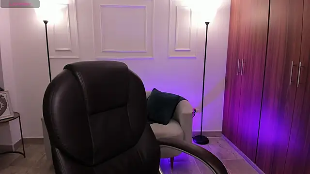 Nanaa snow online show from June 2026 04:47:02 AM
