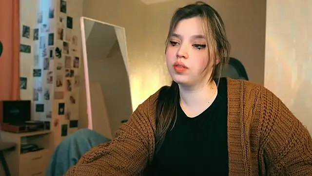 Chloe Rozzy online show from March 2026 03:33:02 AM