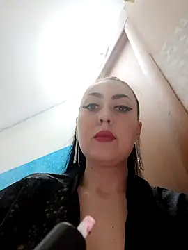 Snapshot of regina6125 chatting on April 2026 04:40:02 PM regina6125 online show from April 2026 04:40:02 PM