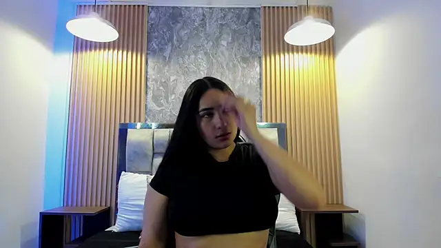 Sulay Kim online show from May 2026 10:37:01 PM