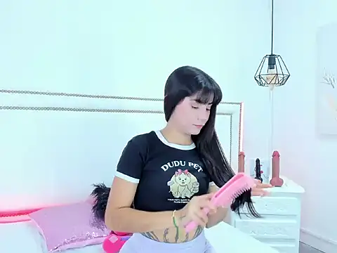 emma-sandoval online show from May 2026 09:34:01 PM