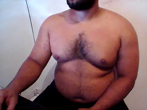 Derick 013 online show from May 2026 12:30:02 AM