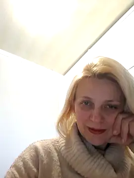 MiaLove183 online show from April 2026 01:33:02 PM