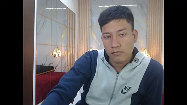 Snapshot of DominantBoy4 chatting on March 2026 02:44:01 AM DominantBoy4 online show from March 2026 02:44:01 AM