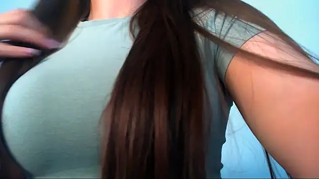 LiaSimss online show from June 2026 08:35:02 AM