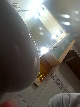 Snapshot of Uwheheheheebb chatting on March 2026 03:48:01 PM Uwheheheheebb online show from March 2026 03:48:01 PM