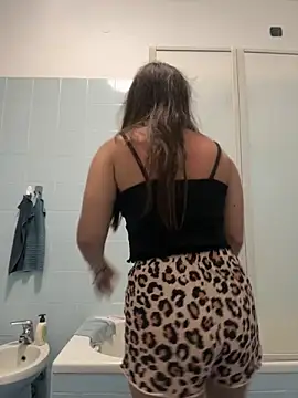 Supremegirlvibes online show from May 2026 07:33:02 PM