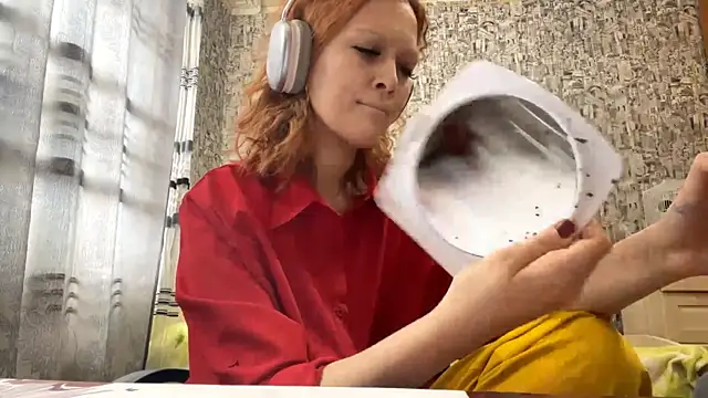 Snapshot of RakedClan chatting on March 2026 04:38:02 AM RakedClan online show from March 2026 04:38:02 AM