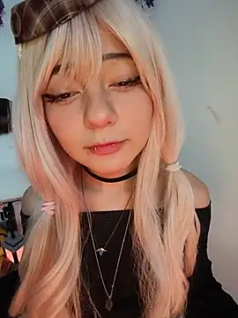 Snapshot of saki_nyanwn chatting on July 2026 05:27:01 PM saki nyanwn online show from July 2026 05:27:01 PM