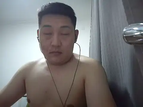 Snapshot of Llpl322 chatting on March 2026 02:06:02 PM Llpl322 online show from March 2026 02:06:02 PM