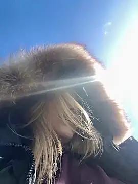 Snapshot of EloiseeUKK chatting on April 2026 08:26:01 AM EloiseeUKK online show from April 2026 08:26:01 AM