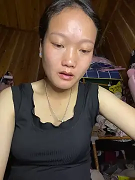 Jolinie online show from March 2026 04:56:02 AM