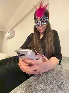 Snapshot of lilyums chatting on April 2026 05:50:02 PM lilyums online show from April 2026 05:50:02 PM