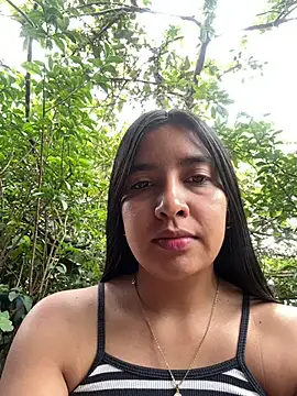 HaileyBiieber online show from April 2026 04:48:01 PM