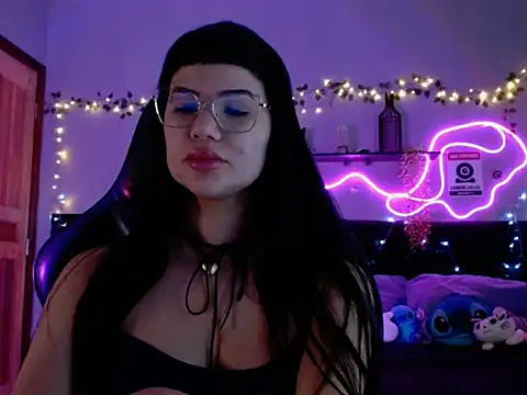 brunettebr online show from April 2026 08:37:01 AM