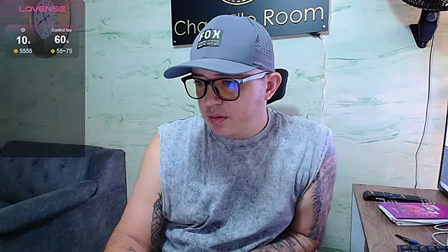 maximo daddy online show from April 2026 01:25:02 PM