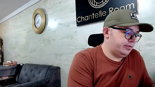 maximo daddy online show from May 2026 12:57:01 PM