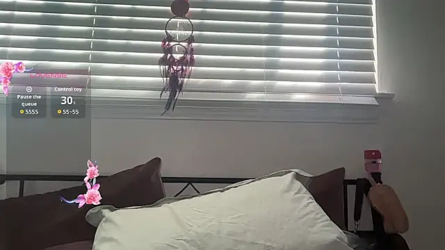 Snapshot of Yourmommysilk chatting on July 2026 12:26:02 AM Yourmommysilk online show from July 2026 12:26:02 AM