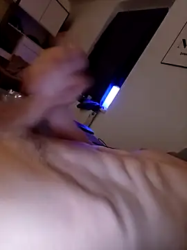 matthi898 online show from April 2026 09:39:33 PM